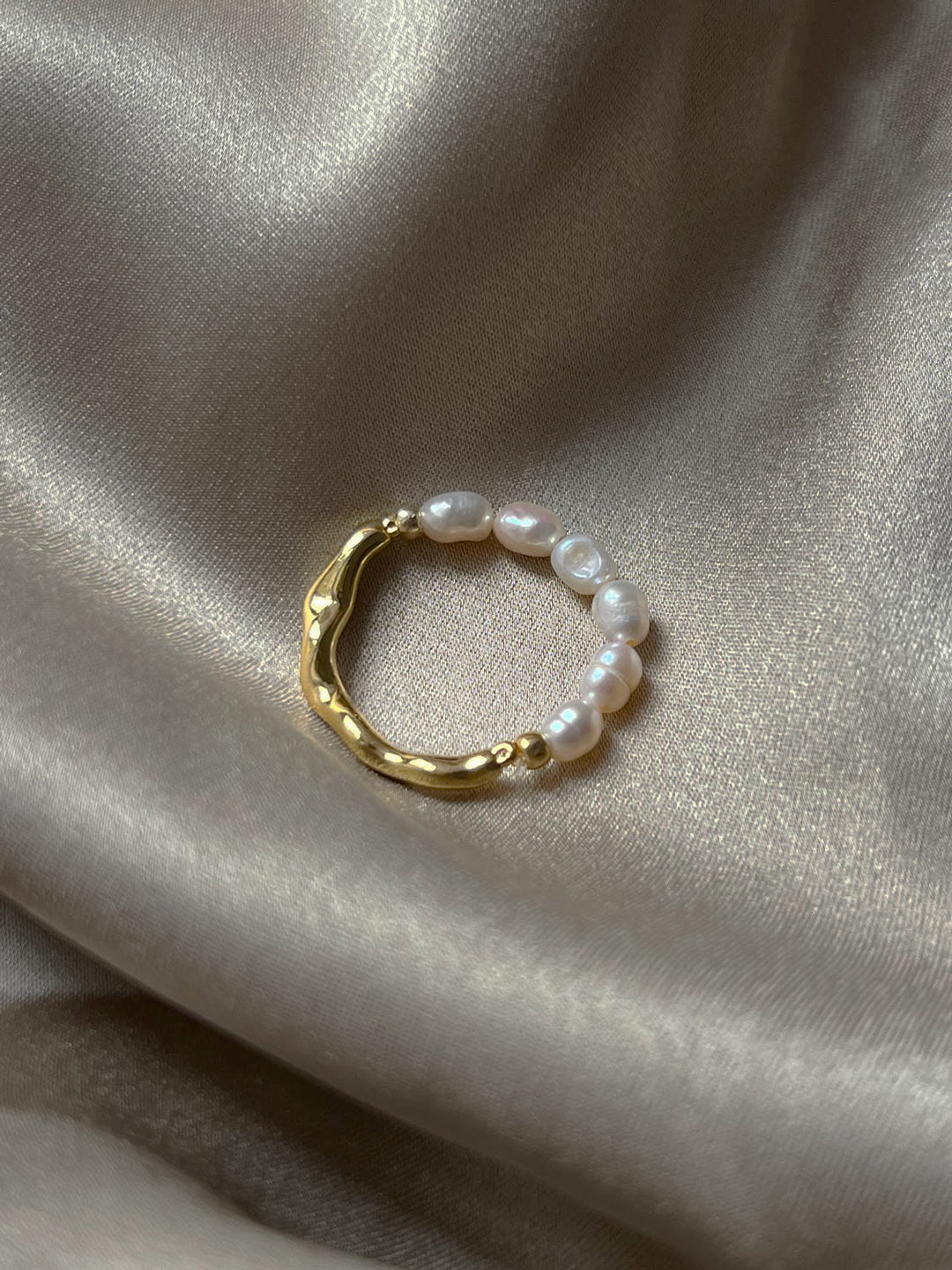 Quietly Stunning Gilden-Shore Ring
