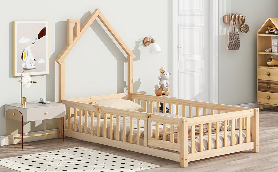 Natural Twin House-Shaped Headboard Toddler Floor Bed with Fence