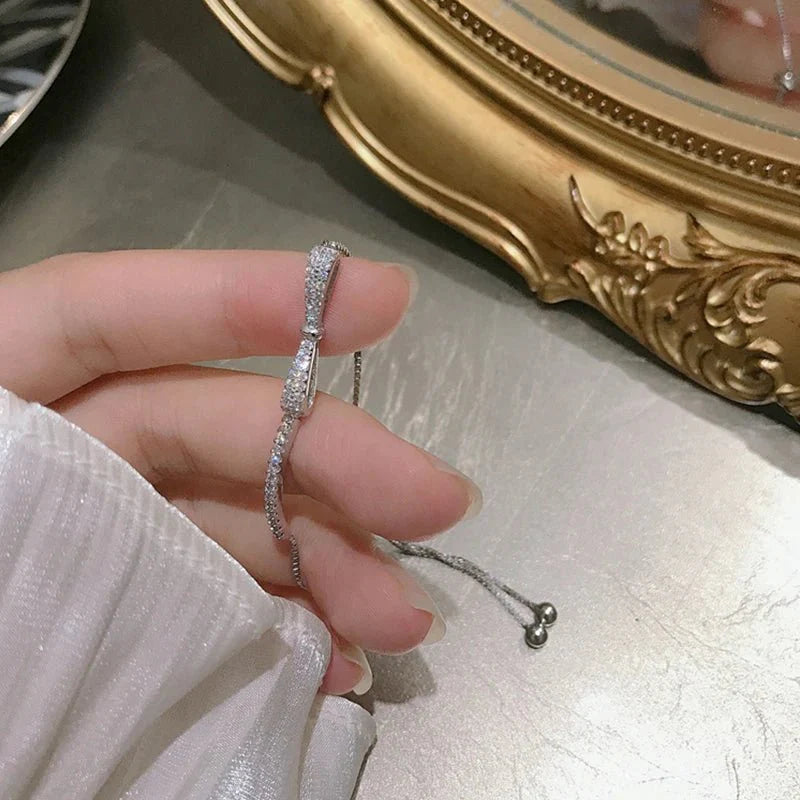 Elegant diamond bow bracelet