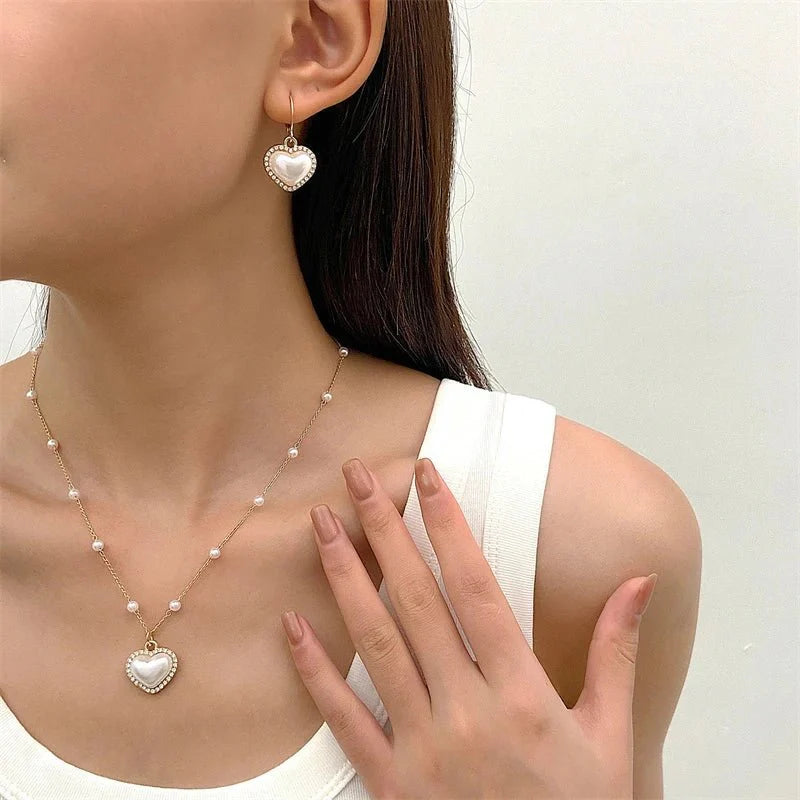 Elegant pearl heart necklace and earrings set 746357