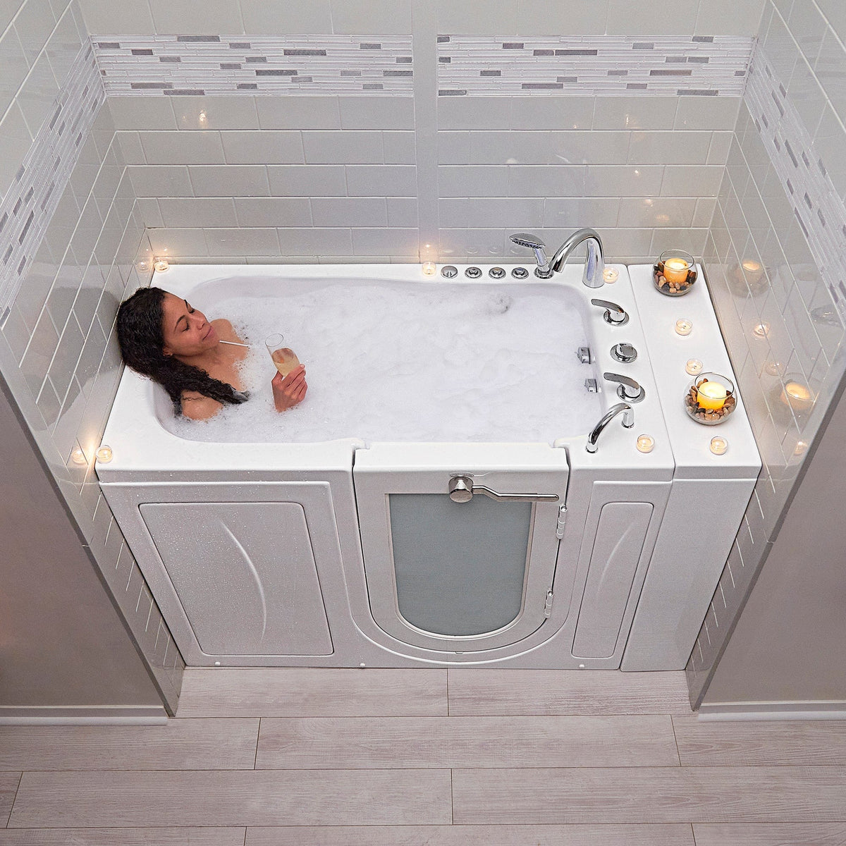 ELLA&#39;S BUBBLES Outward Swinging Tub Ella Monaco 32x52 Walk-In Bathtub