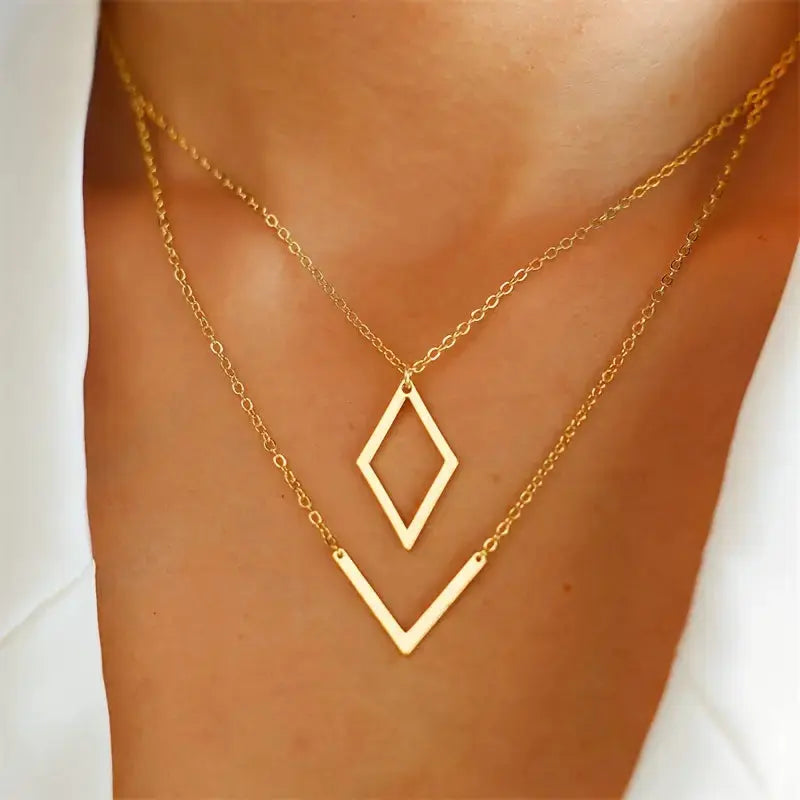 Romantic Geometric Pendant Necklace