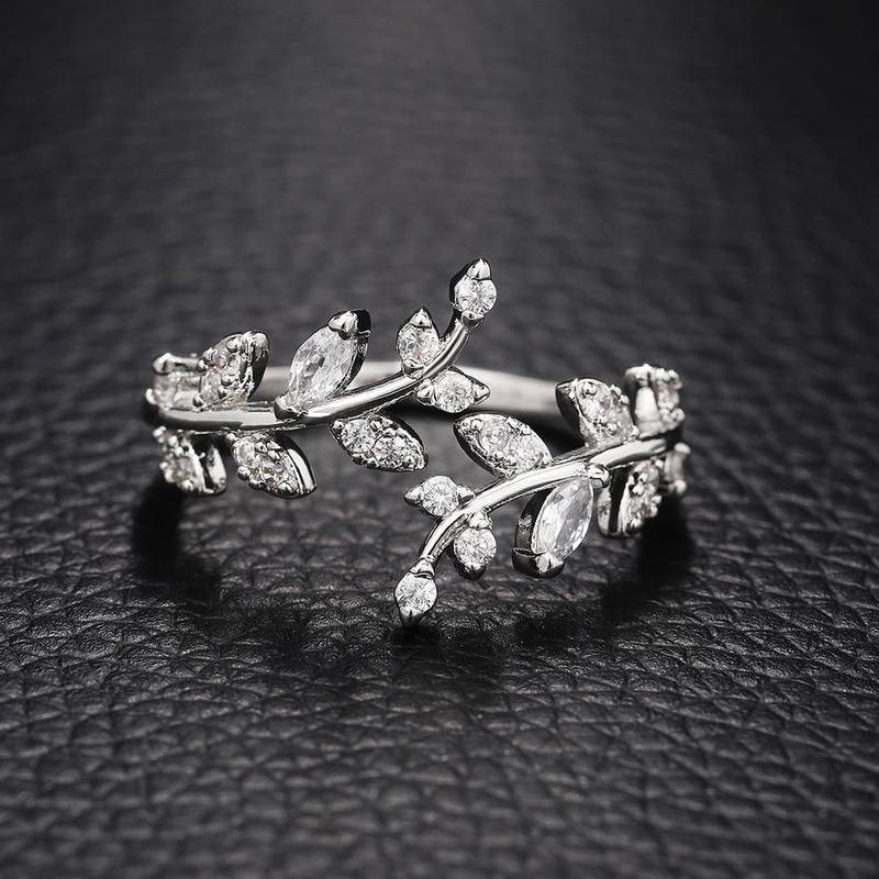 Everleaf Ring