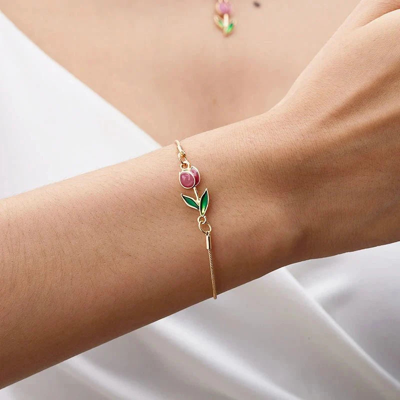 Feminine floral tulip bracelet and necklace set 950810