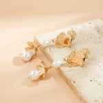Load image into Gallery viewer, Floral Pearl Blooming Earrings
