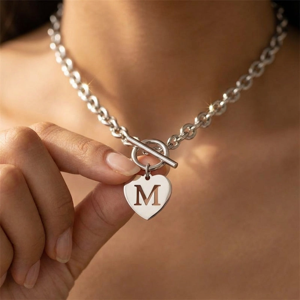 Freepik_using the jewelry shown in the provided image generate a professional product photography cl
