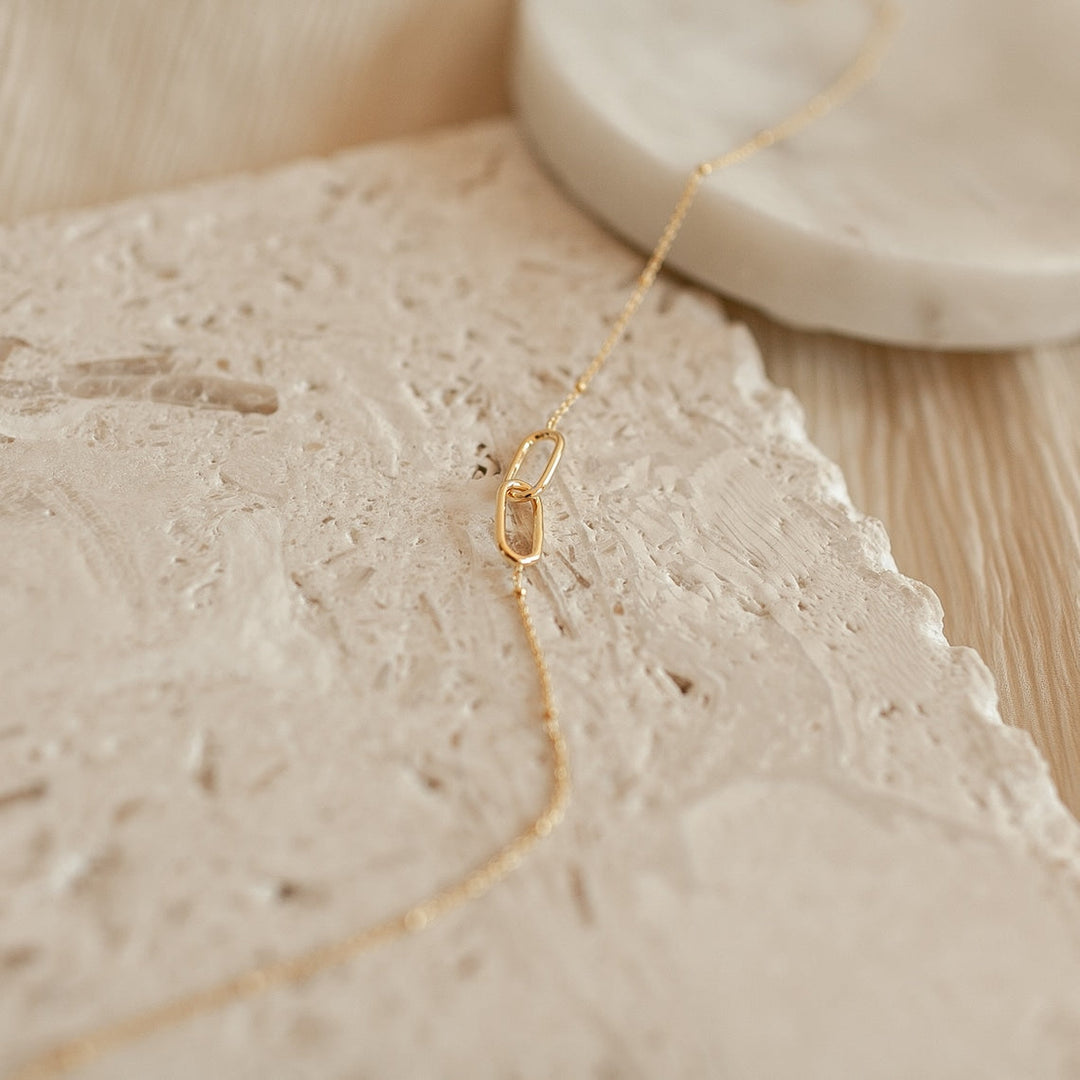 Linked Pendant Necklace Connection Necklace