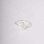 Load image into Gallery viewer, Birth Flower Ring Custom Dainty Ring
