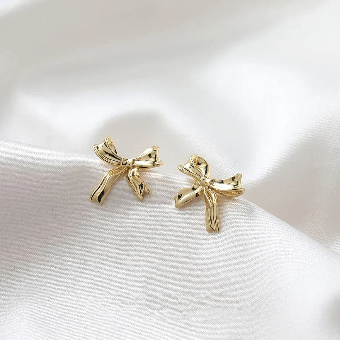 White gold bow earrings bow pattern stud earrings