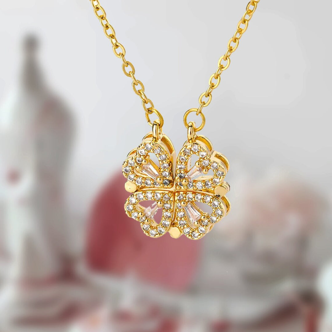 Four Leaf Clover Necklace Magnetic Heart Necklace