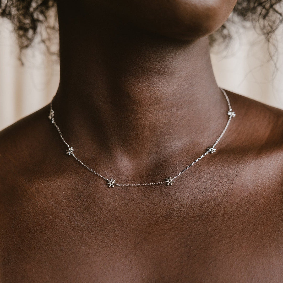 Flower Child Necklace Daisy Pearl Necklace
