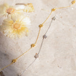 Load image into Gallery viewer, Flower Child Necklace Daisy Pearl Necklace
