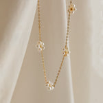 Load image into Gallery viewer, Pearl Daisy Necklace Pearl Flower Necklace
