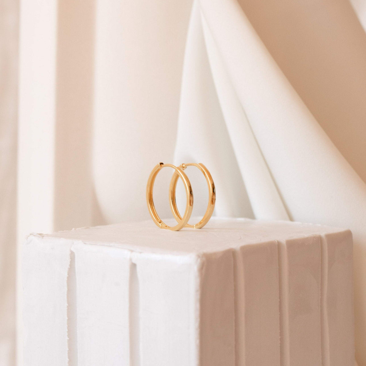 Classic hoop midi dangle hoop earrings