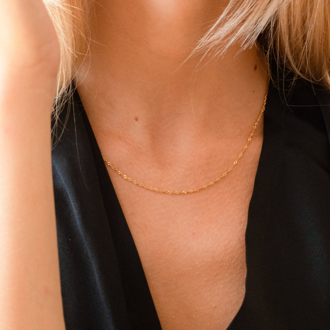 Singapore Chain Twist Necklace