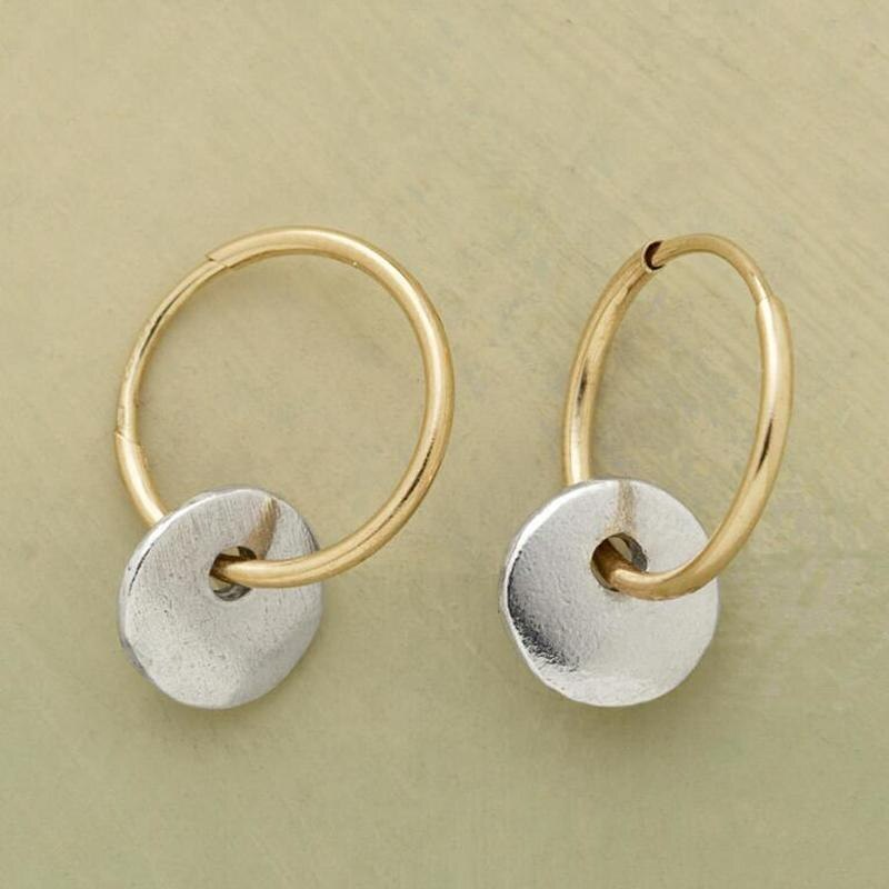 Romantic Hoop Earrings in Gold