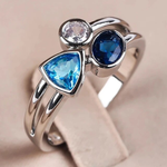 Load image into Gallery viewer, Dainty Blue Crystal Vintage Ring
