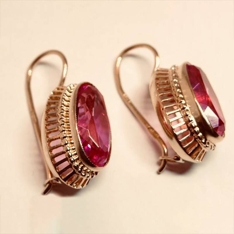 Chic Red Crystal Vintage Earrings in Rose Gold