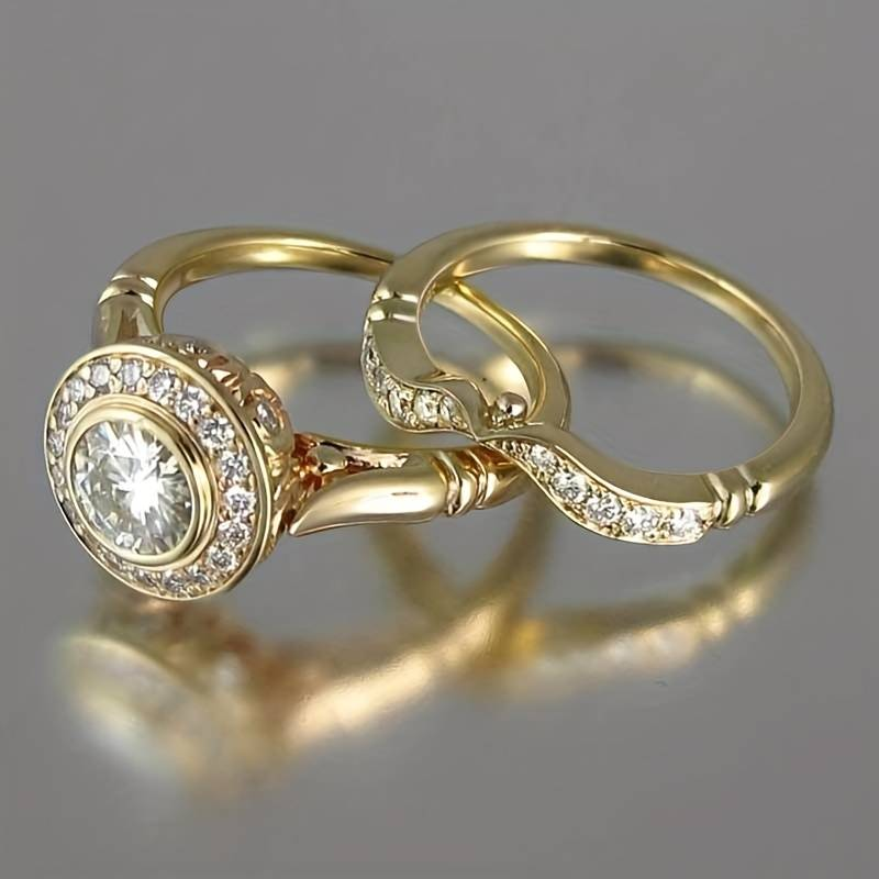 Dainty Zirconia Vintage Ring in Gold