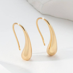Load image into Gallery viewer, Sparkling Vintage Drop Earrings in Gold
