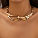 Load image into Gallery viewer, Elegant Choker Pendant Necklace in Gold
