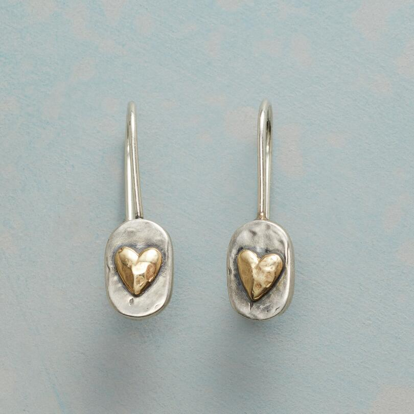 Classic Vintage Drop Earrings in Gold