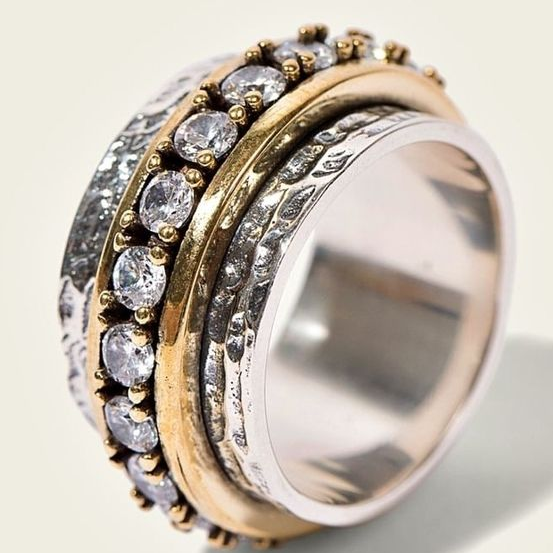 Luxurious Zirconia Statement Ring