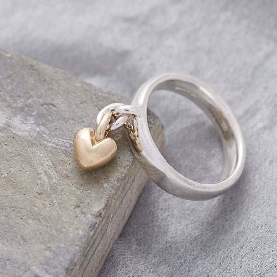 Dainty Vintage Statement Ring in Silver