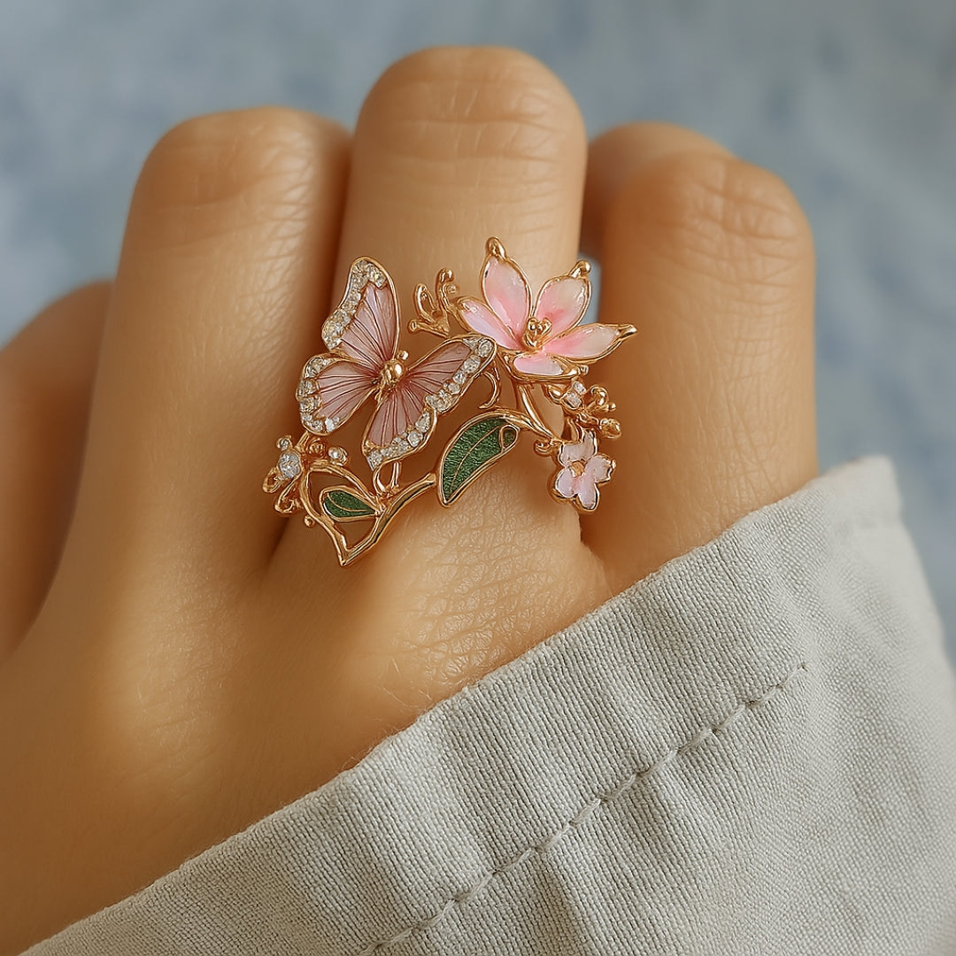 Luxurious Zirconia Nature Ring
