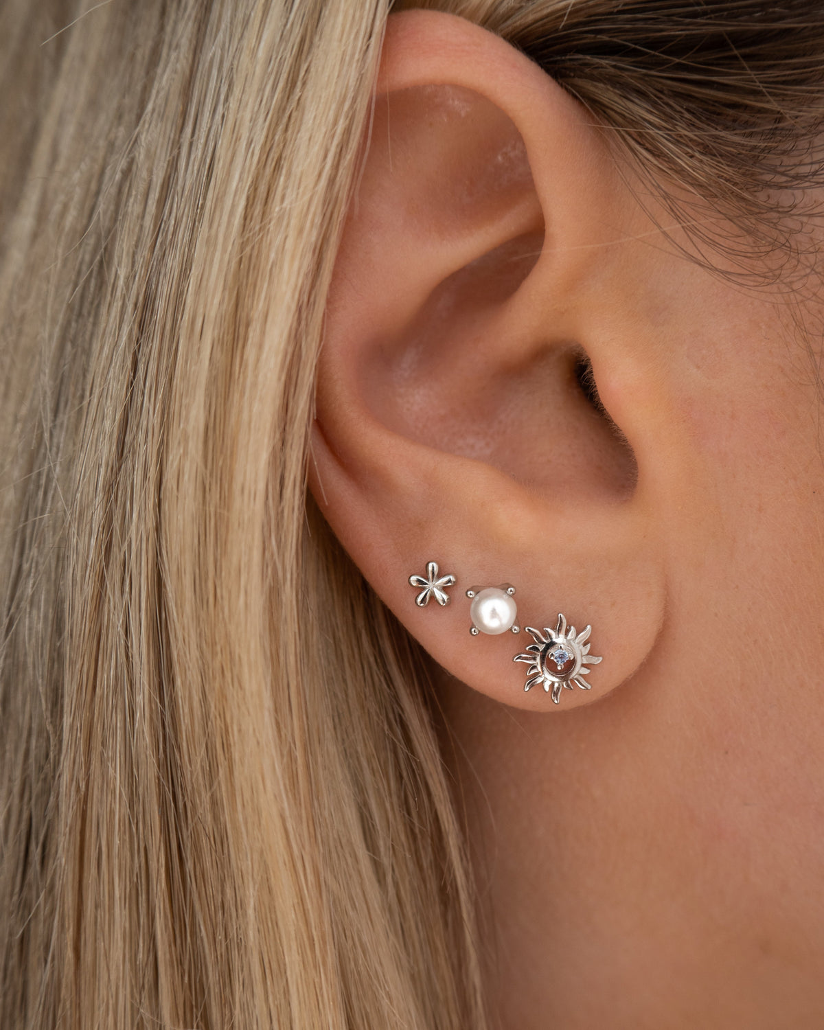 Silver sterling silver mini flower stud earrings