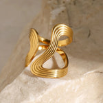 Load image into Gallery viewer, Modern Spiral Textured Ring

