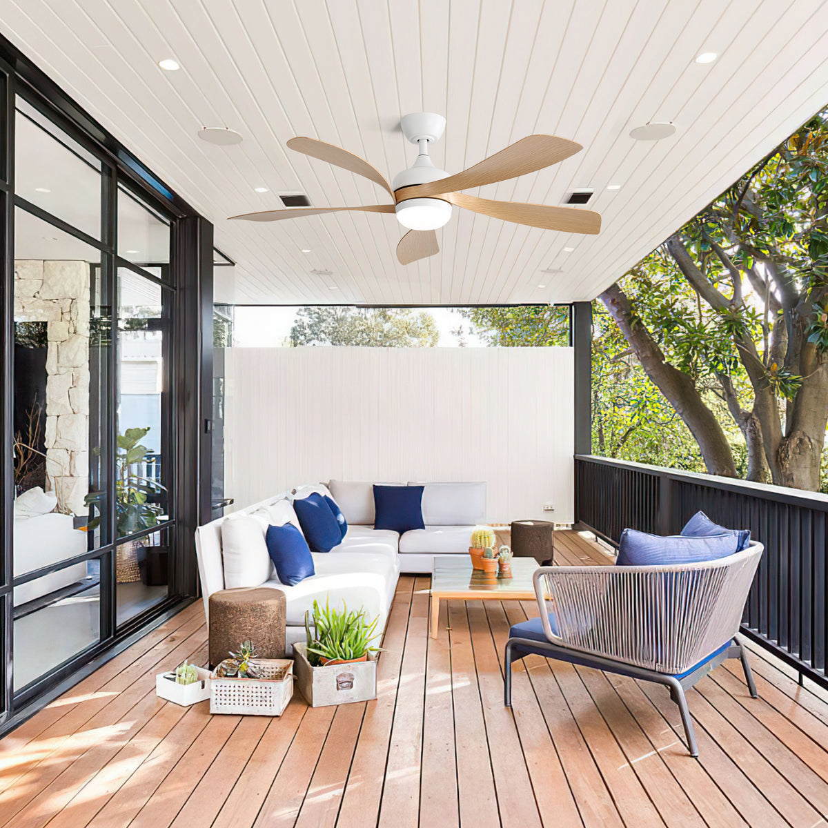 Nøordka Ceiling Fan Fixture Default 52" Modern Sleek White Ceiling Fan with Light