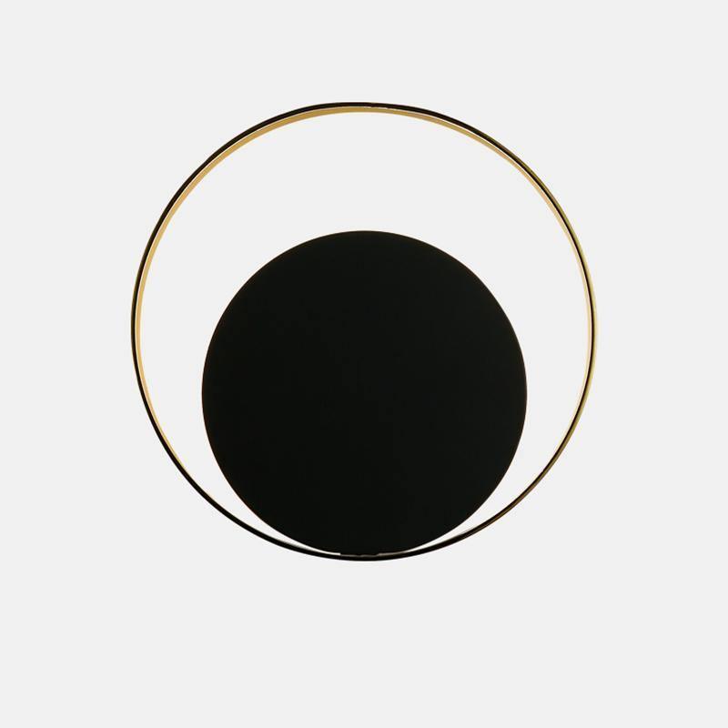 Nøordka Light Bespoke Wall Light Fixture ∅ 10.2″ x H 10.2″ / Dia 26cm x H 26cm / Black+Gold Interlocking Circular Ring Brass Finish Wall Lamp