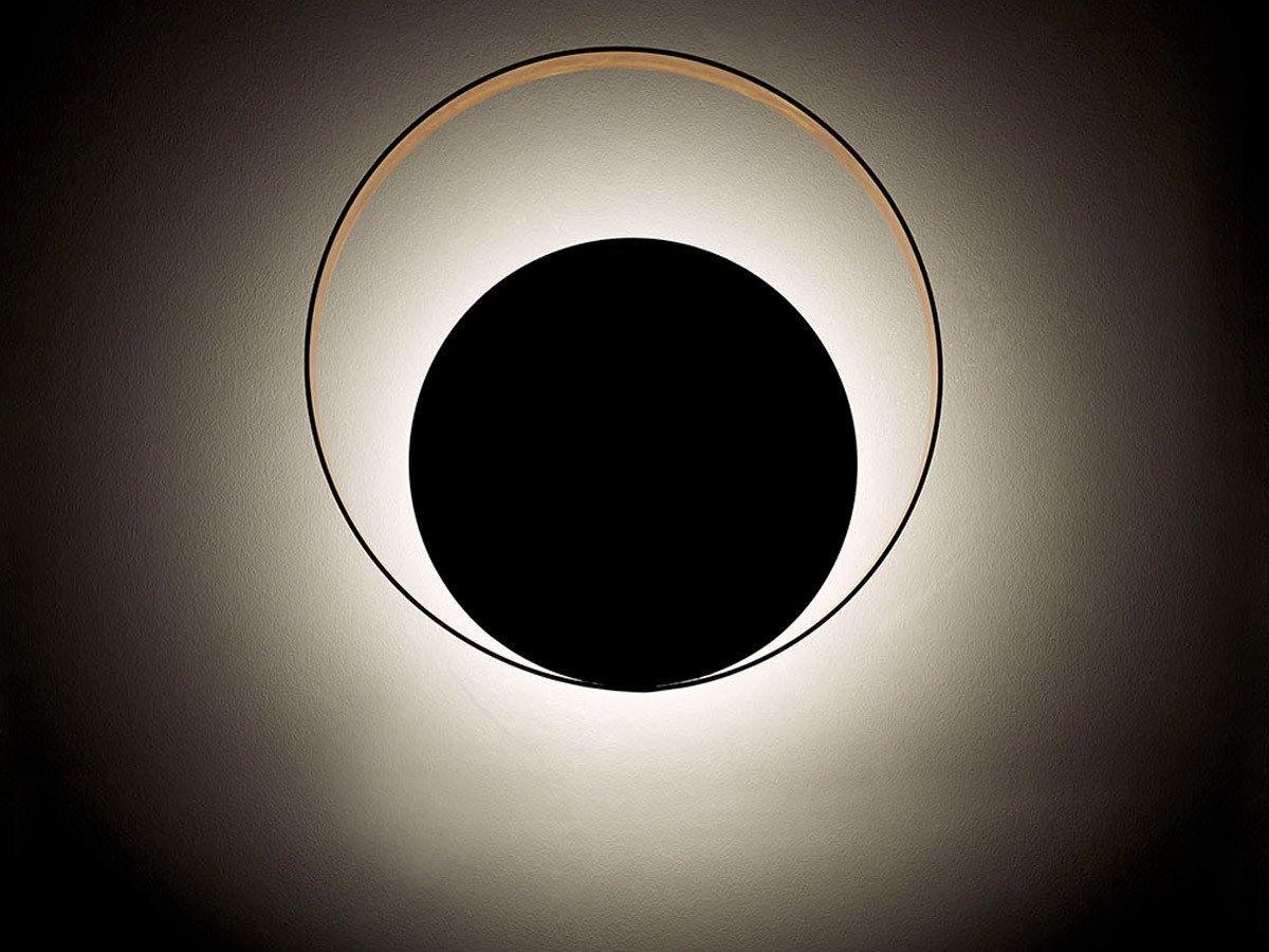 Nøordka Light Bespoke Wall Light Fixture ∅ 10.2″ x H 10.2″ / Dia 26cm x H 26cm / Black+Gold Interlocking Circular Ring Brass Finish Wall Lamp
