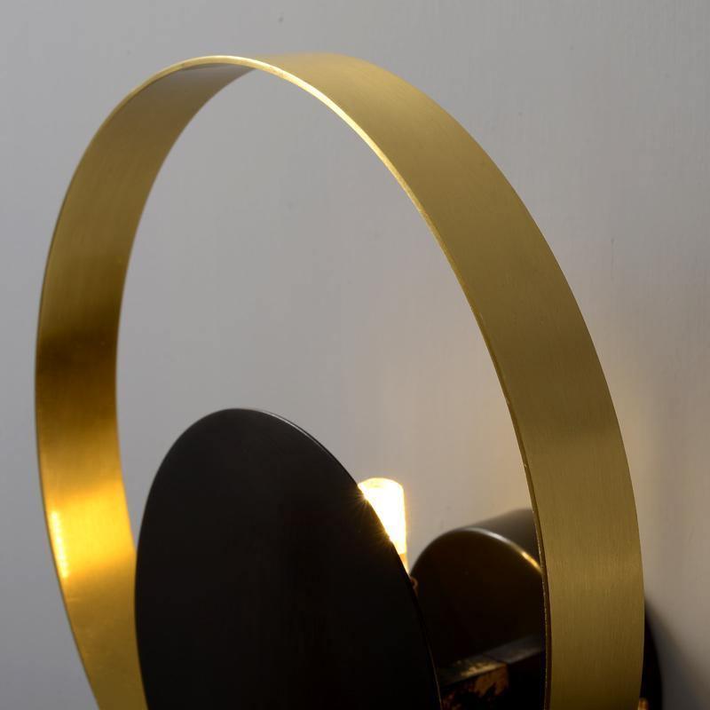 Nøordka Light Bespoke Wall Light Fixture ∅ 10.2″ x H 10.2″ / Dia 26cm x H 26cm / Black+Gold Interlocking Circular Ring Brass Finish Wall Lamp