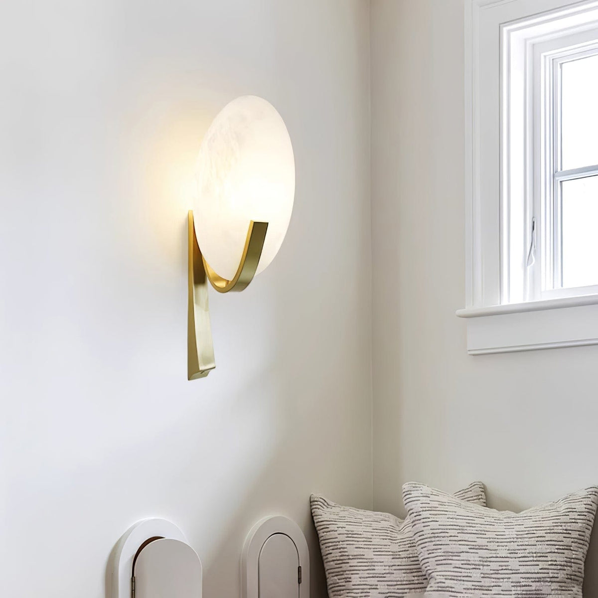 Nøordka Light Bespoke Wall Light Fixture Alabaster Antique Brass Finish Wall Sconce