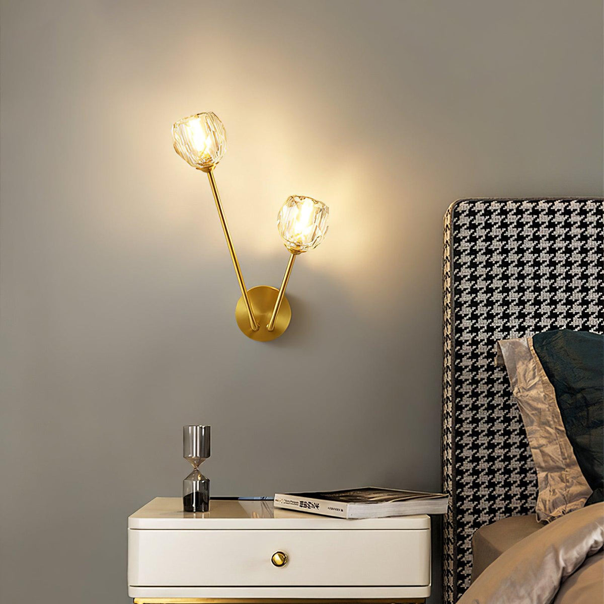 Nøordka Light Bespoke Wall Light Fixture Brass Crystal Branch Contemporary Wall Light