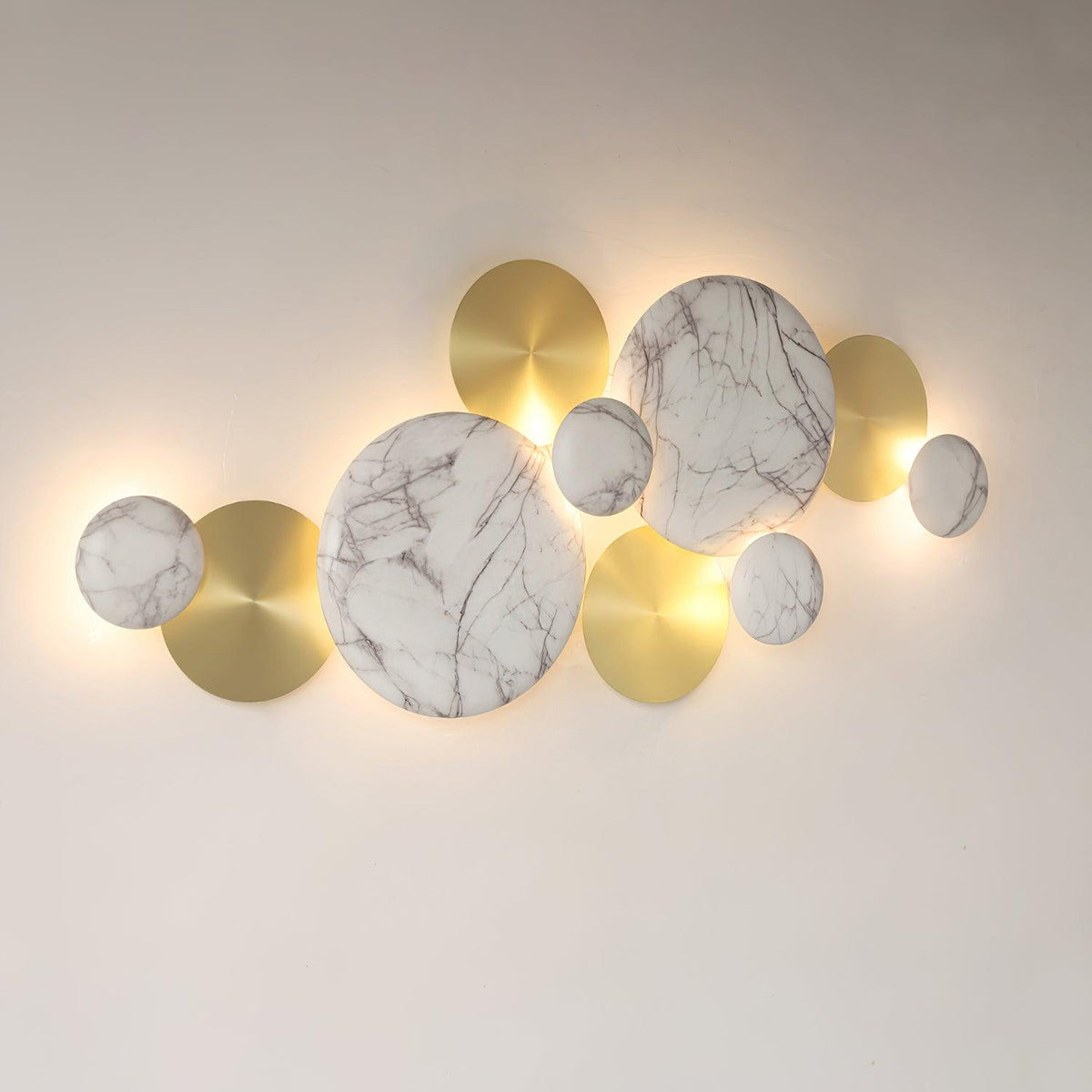 Nøordka Light Bespoke Wall Light Fixture Curved Copper Tube Contemporary Wall Lamp