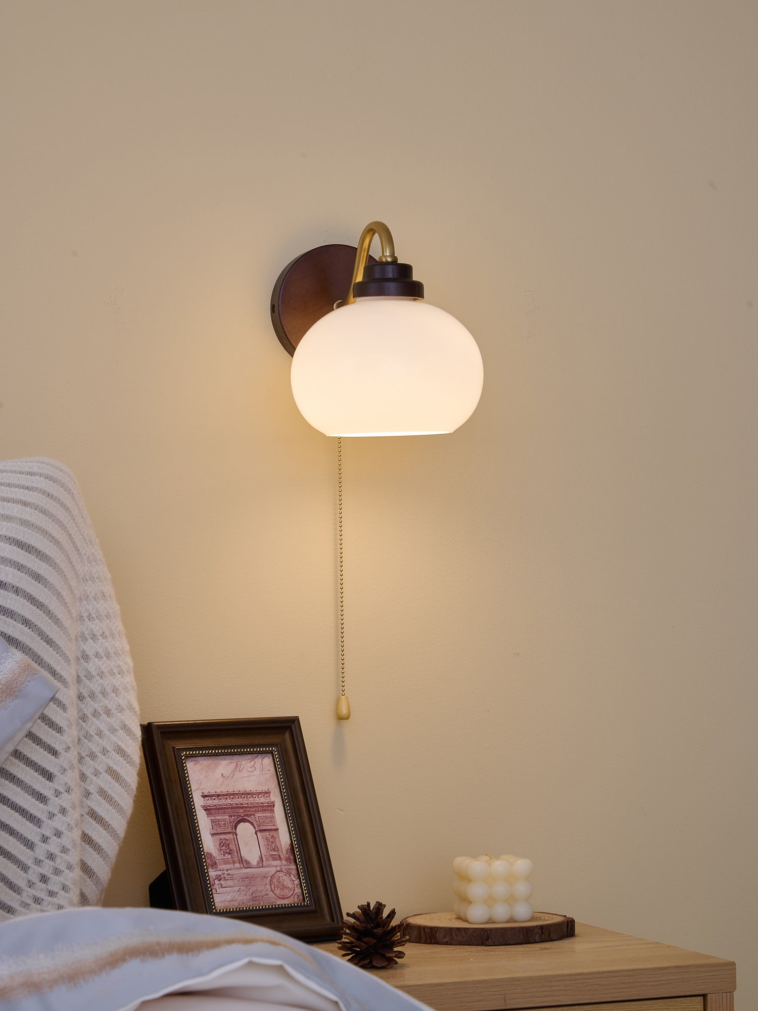 Nøordka Light Bespoke Wall Light Fixture Curved Iron And Wood Contemporary Wall Lamp