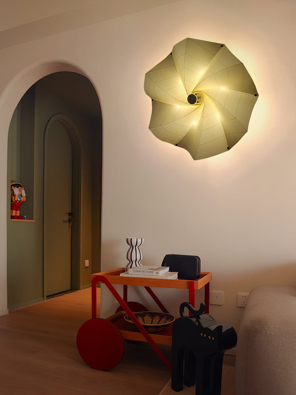 Nøordka Light Bespoke Wall Light Fixture Sculpted Bloom Petal Contemporary Wall Lamp