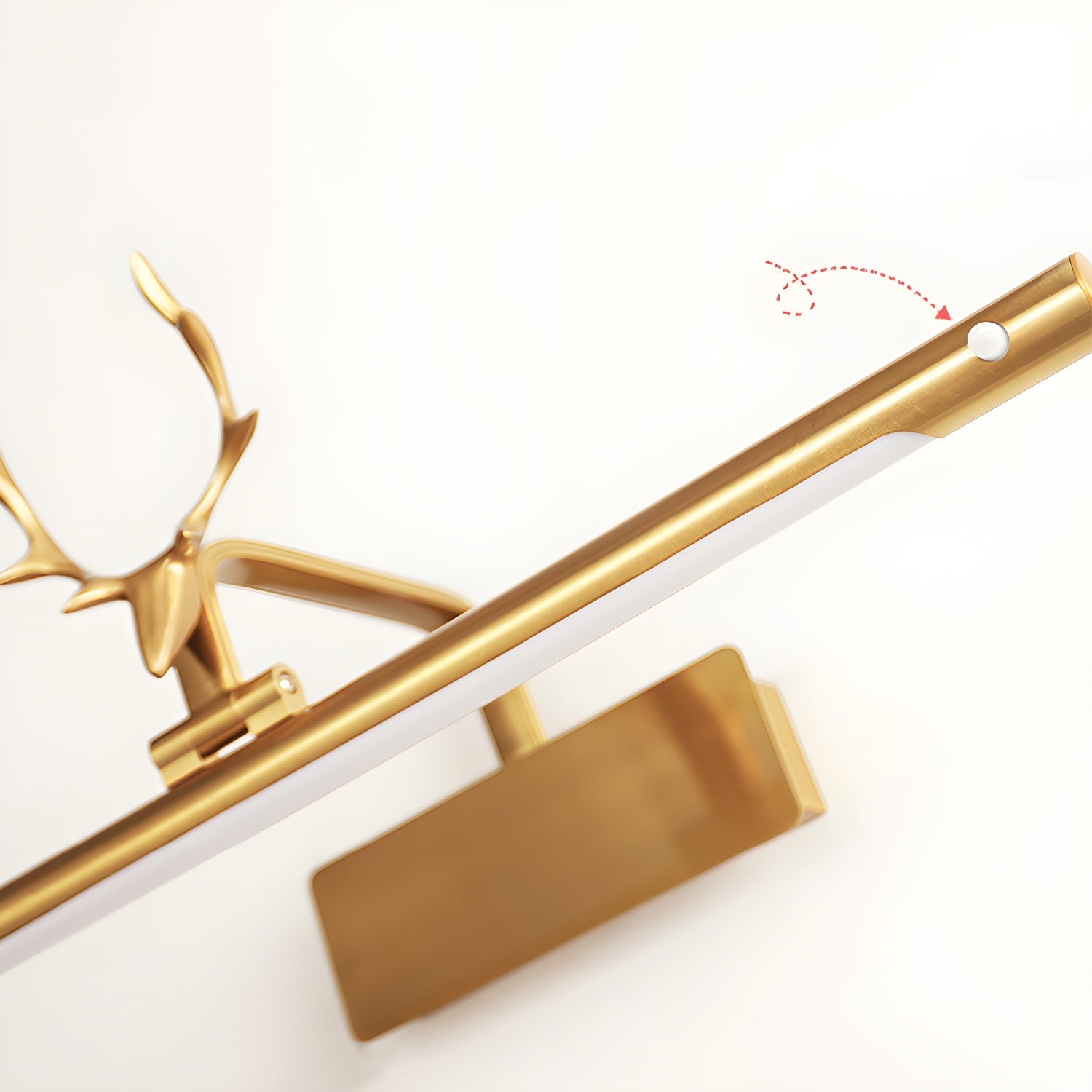 Nøordka Light Bespoke Wall Light Fixture Stag Horn Handcrafted Antique Brass Finish Wall Light