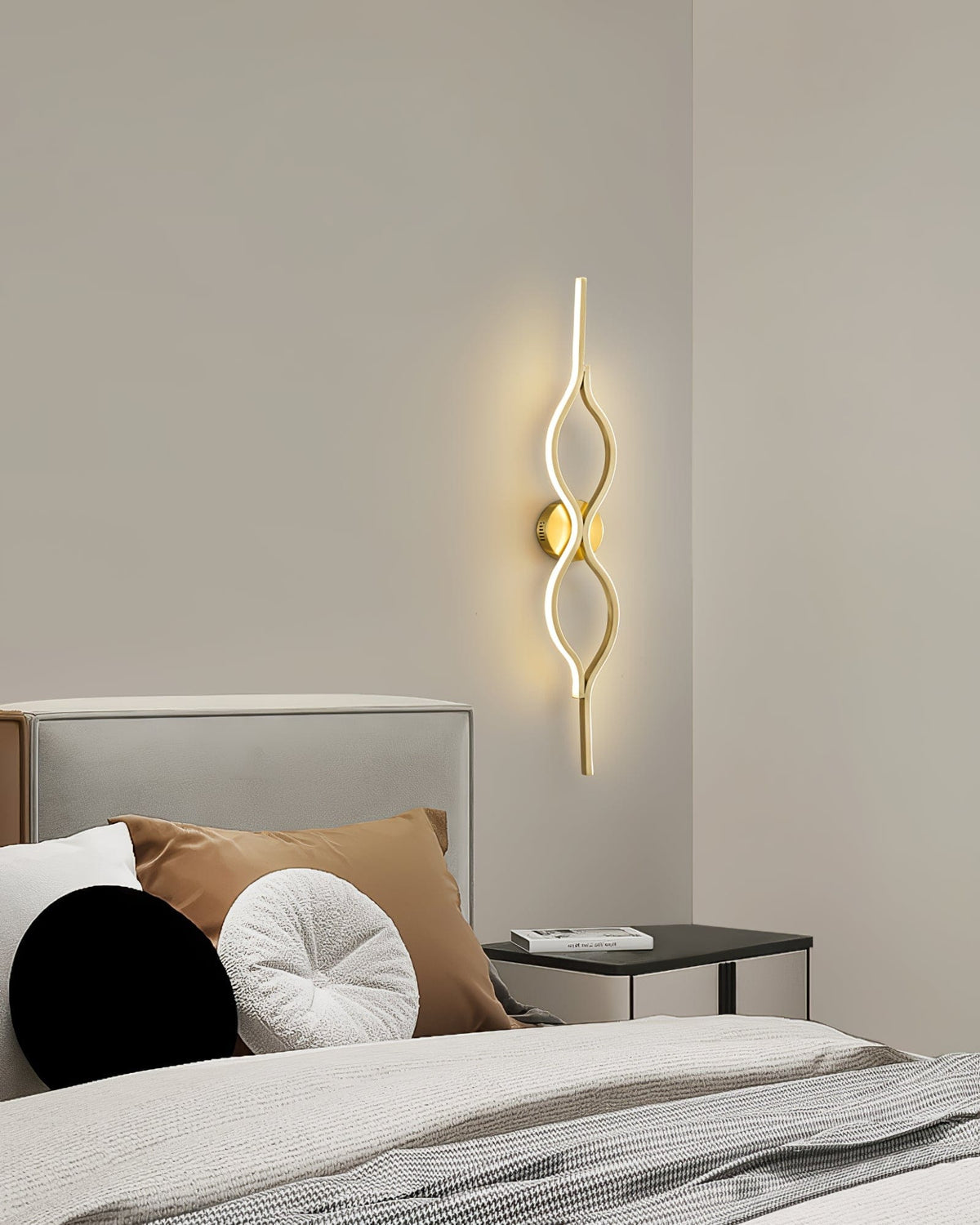 Nøordka Light Bespoke Wall Light Fixture Twist Nordic Inspired Brass Finish Wall Light