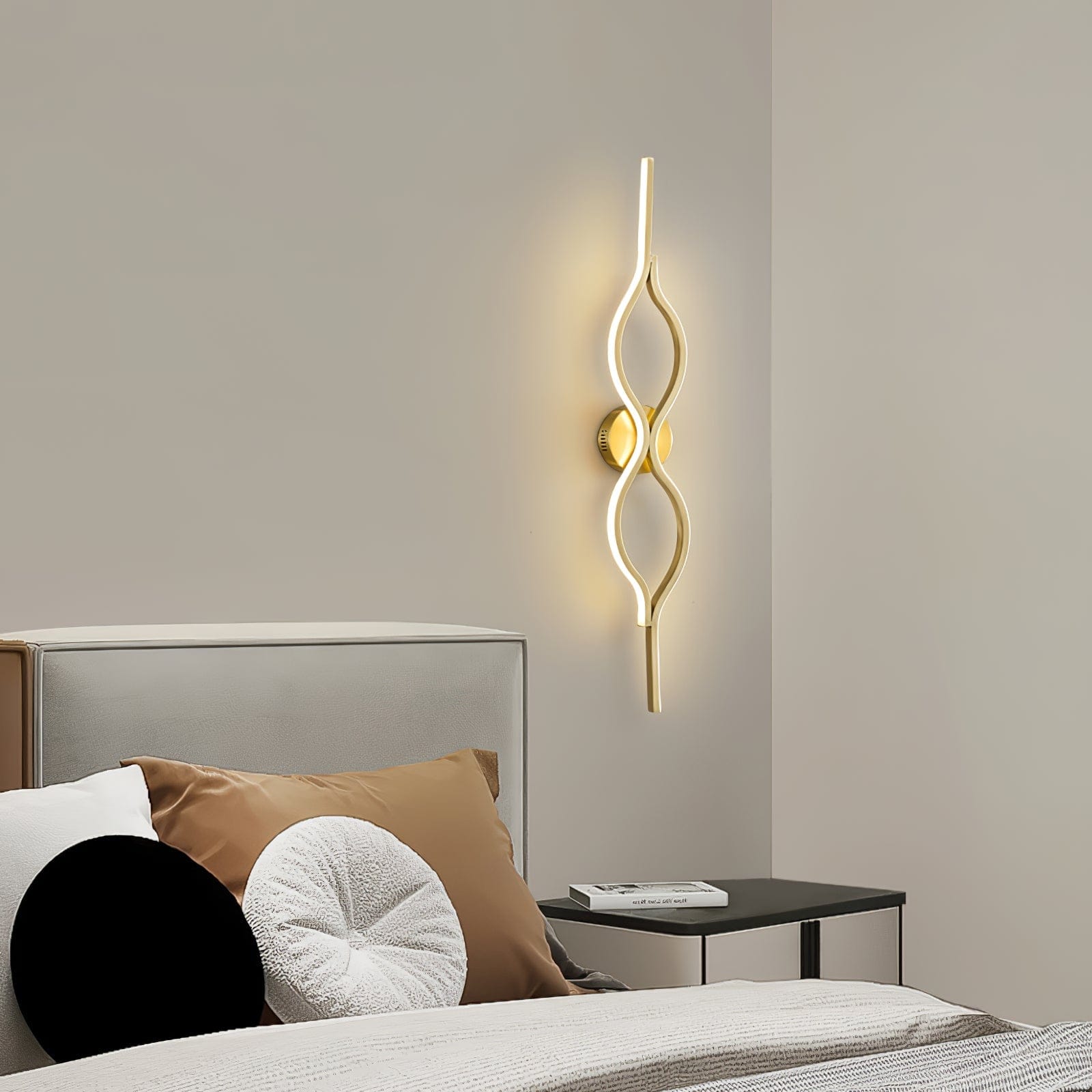 Nøordka Light Bespoke Wall Light Fixture Twist Nordic Inspired Brass Finish Wall Light
