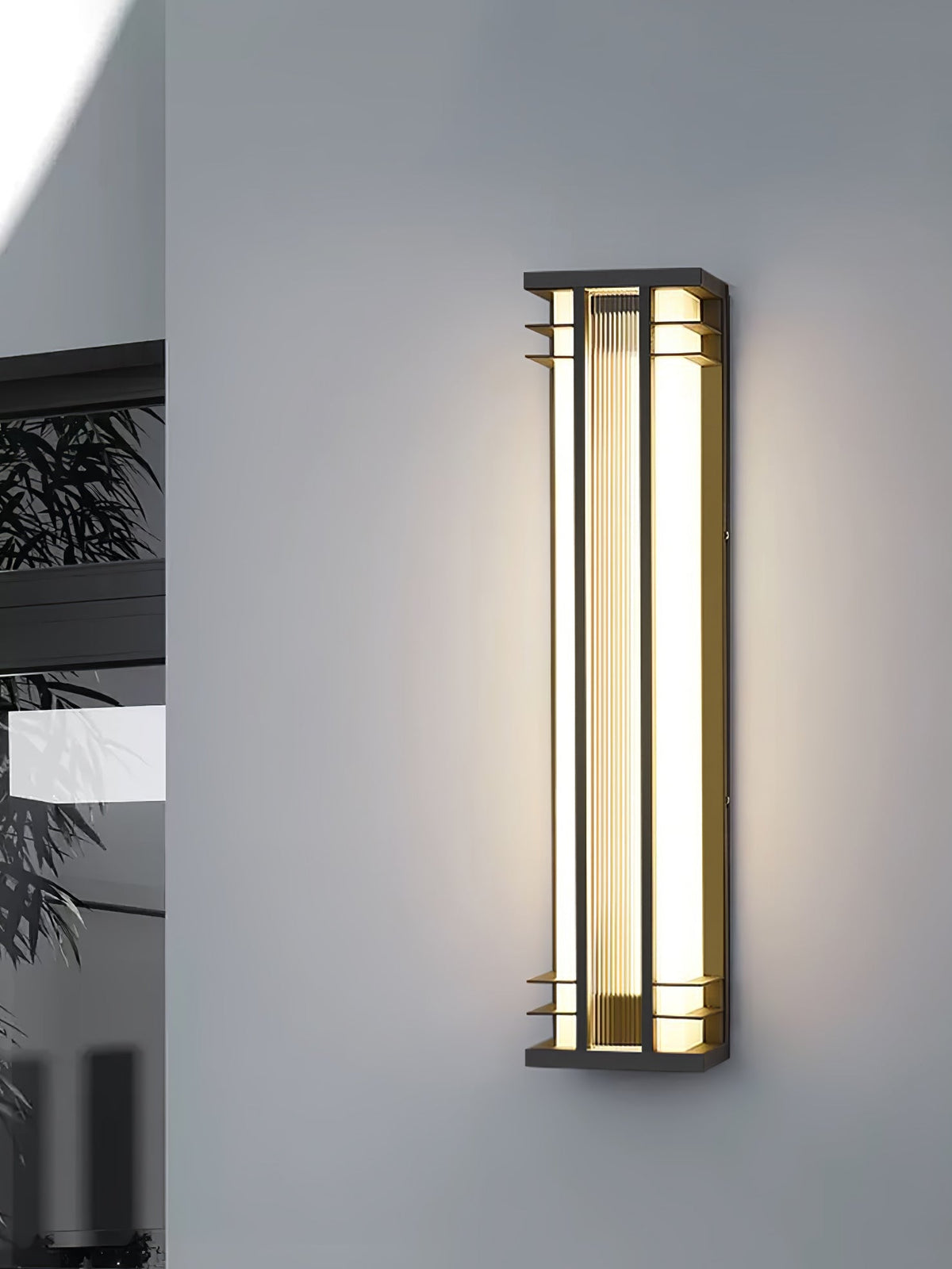 Nøordka Light Bespoke Wall Light Fixture Vertical Stainless Steel Contemporary Wall Light