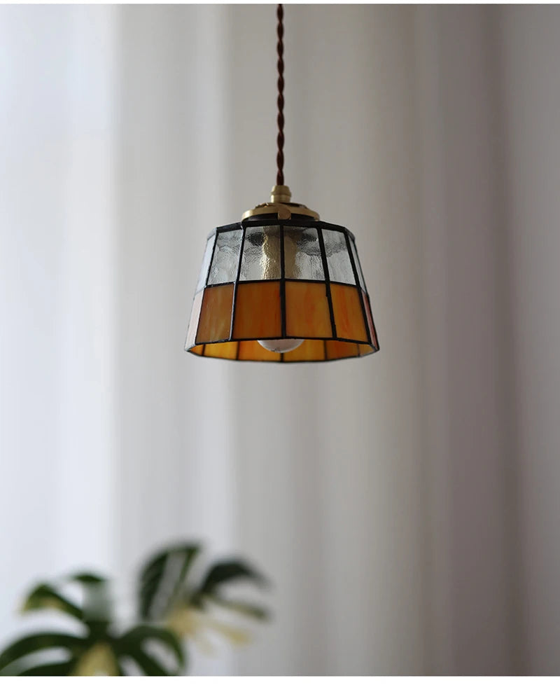 Nøordka Light Ceiling Light Fixtures American Retro Brass Tiffany Pendant Light for Bedroom and Dining