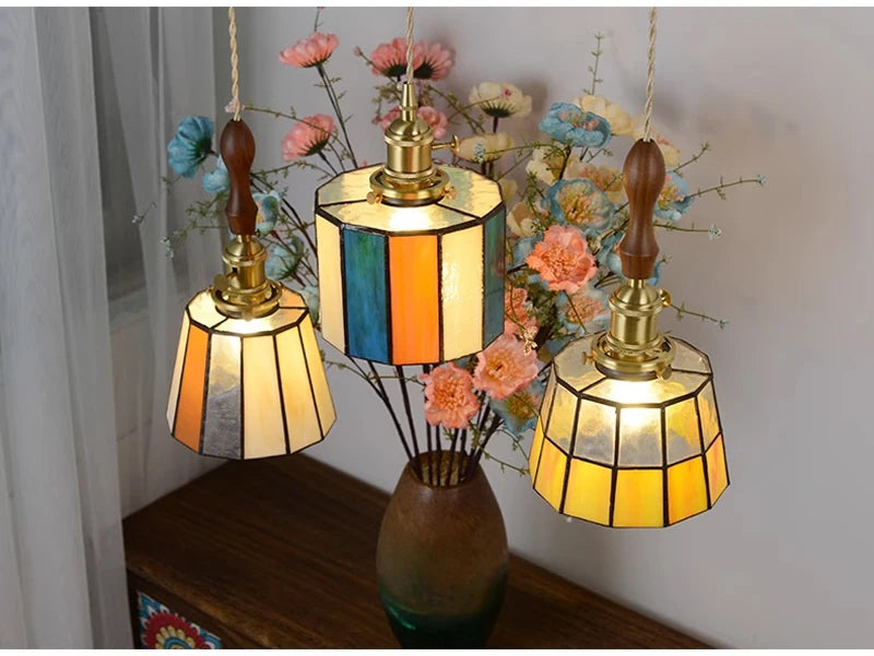 Nøordka Light Ceiling Light Fixtures American Retro Brass Tiffany Pendant Light for Bedroom and Dining