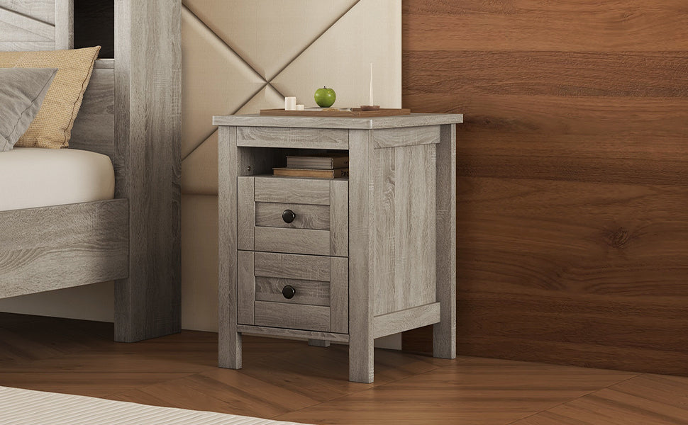 Nøordka Light Nightstand Default 18" Farmhouse Antique Gray Wooden Nightstand