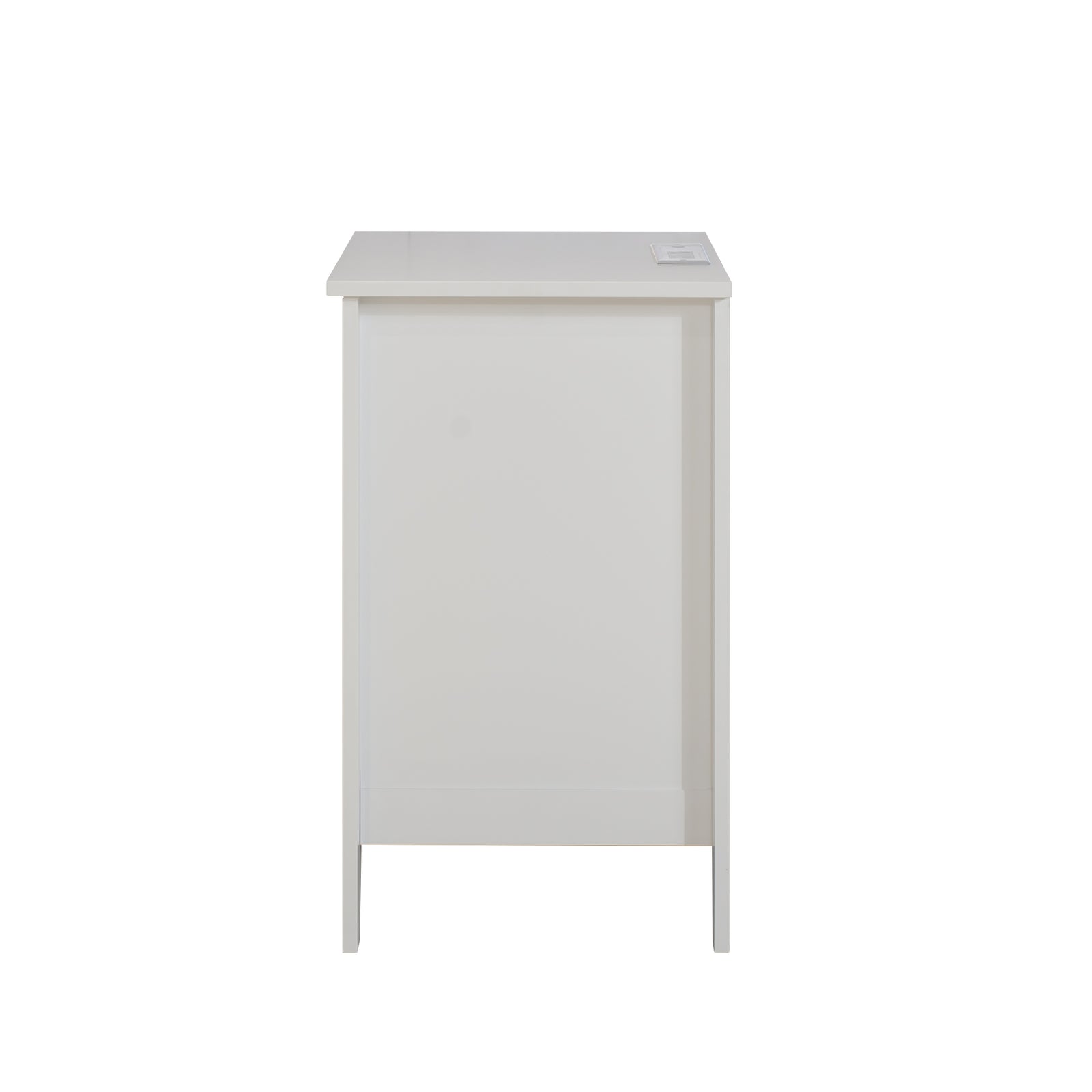 Nøordka Light Nightstand Default 18" White Wooden 3 Drawer Nightstand with Charging Station