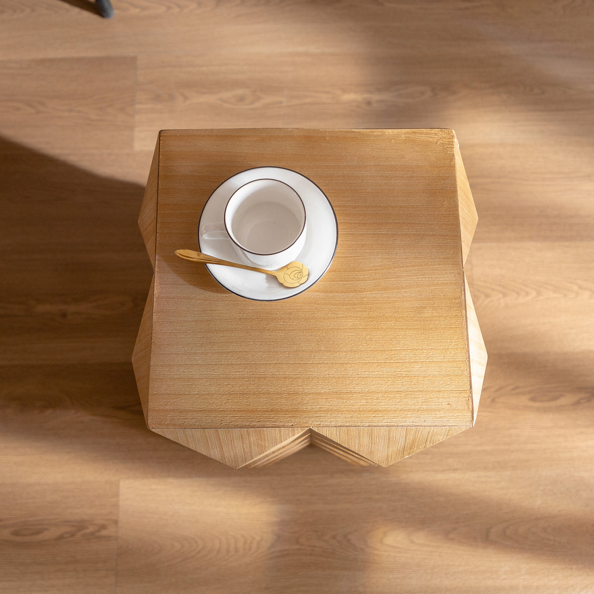 Nøordka Light Nightstand Default 24" Natural Wood Tone Embossed Retro Side Table &amp; Nightstand