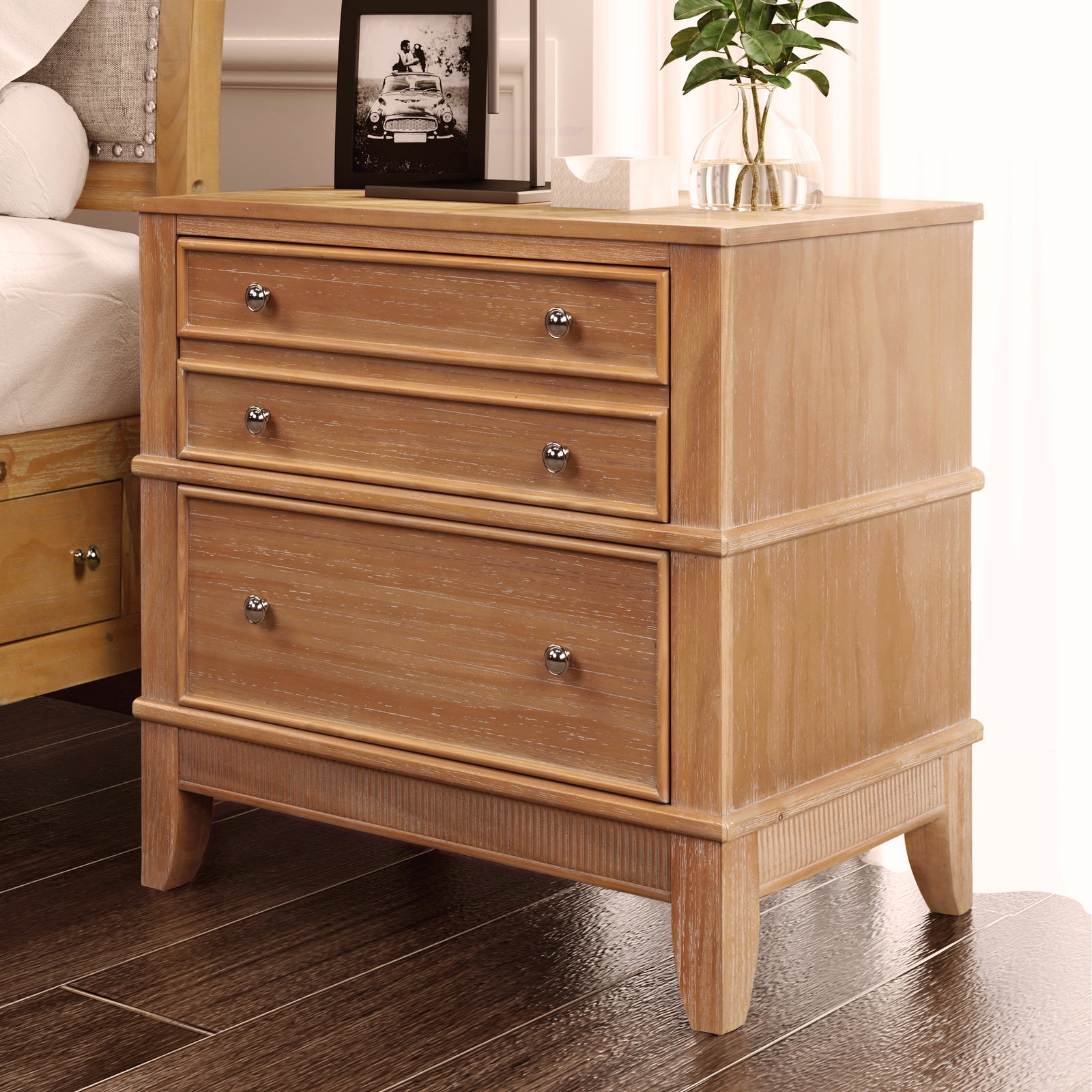 Nøordka Light Nightstand Default 28" Solid Wood Hazel 3-Drawer Nightstand & Side Table